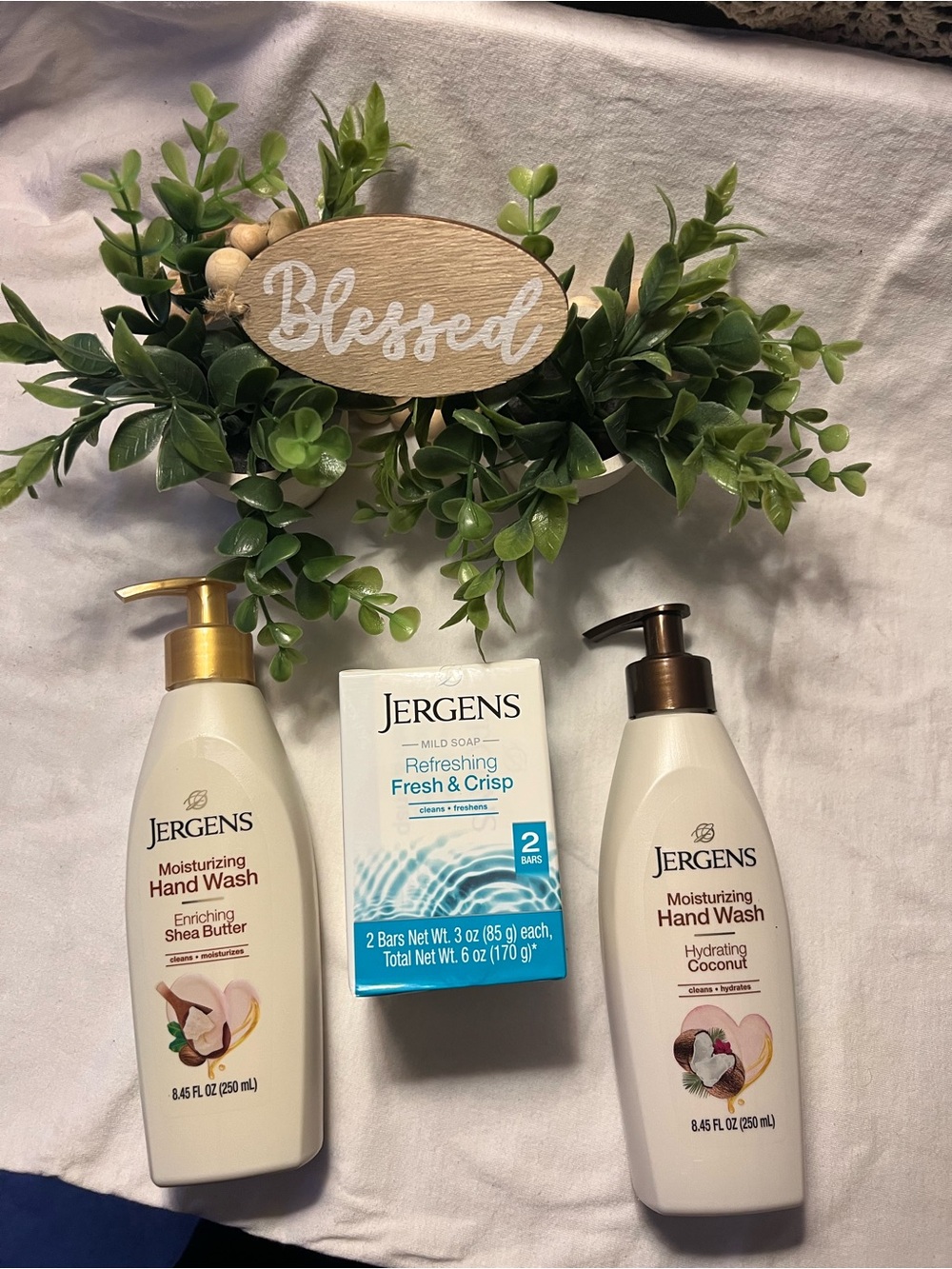 Jergens Moisturizing Hand Wash - Shea Butter & Coconut (Cream)